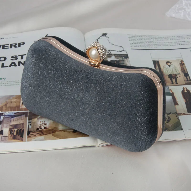 Clutch Feminina de Luxo - Design Vintage e Elegante