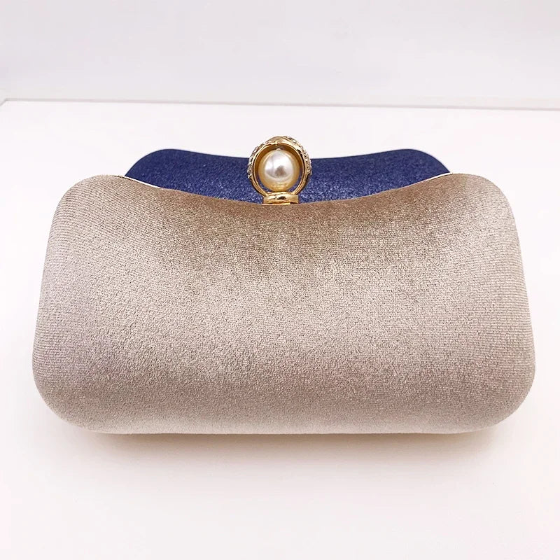 Clutch Feminina de Luxo - Design Vintage e Elegante