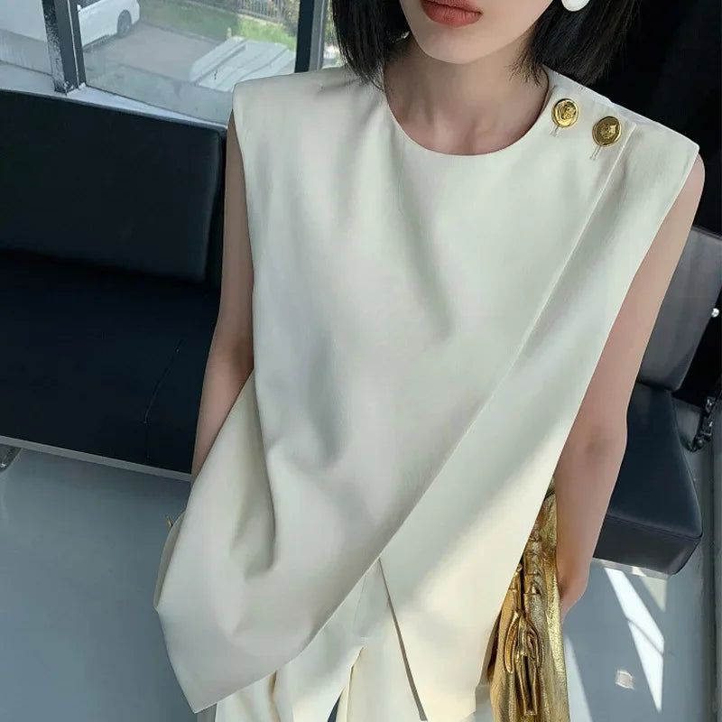 Conjunto Bege Feminino de Duas Peças